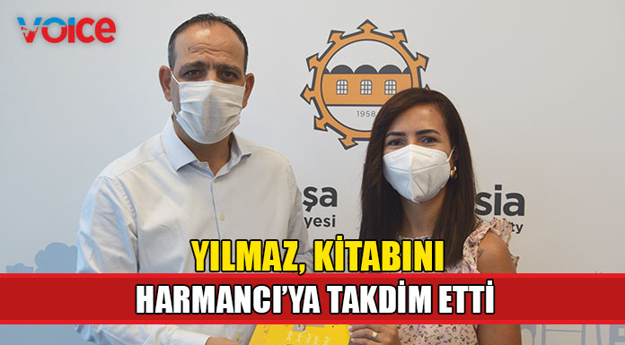Yılmaz, kitabını LTB Başkanı Harmancı’ya takdim etti