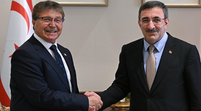 Başbakan Üstel Ankara’ya gidiyor
