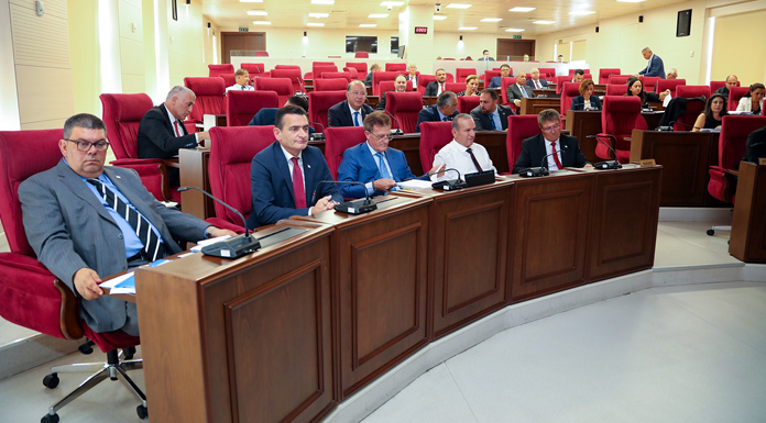 Meclis’te devlet tarafından el konulan 61 araç konuşuldu