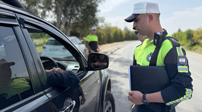 Polis denetimlerinde yaka kamerası dönemi başladı