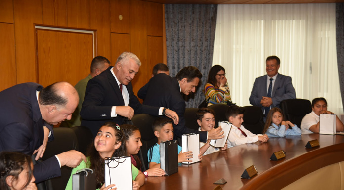 Bakanlık koltukları çocuklara devredildi